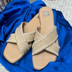 Dolci Vita raffia slides size 11